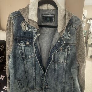 Jean Jacket with hoodie attached 💕